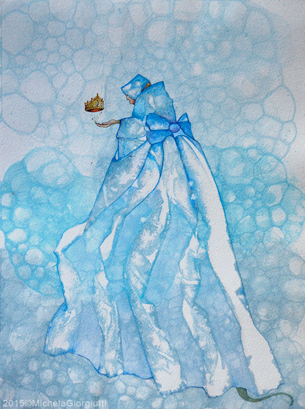 Una strega vestita di blu sorregge una corona d'oro